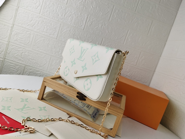 LVコピーウォレット側面デザイン